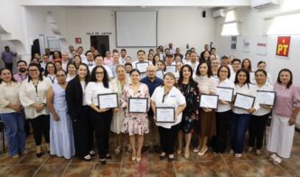 Celebra IEQROO trayectoria, compromiso y entrega de su personal por años de servicio
