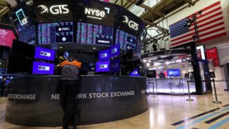 Wall Street cae por desplome de acciones tecnológicas y dudas sobre inversión en inteligencia artificial