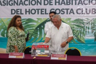 Derechohabientes del ISSSTE de Yucatán participan en sorteo para tener vacaciones de verano en hotel de Progreso