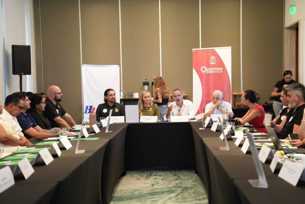 Fortalece SEDE la vinculación comercial para impulsar la innovación y el aprovechamiento del sargazo en Quintana Roo