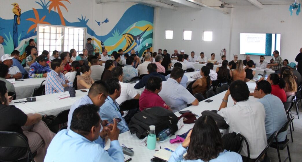 Instalan mesas de trabajo para construir una visión de turismo sustentable en Mahahual