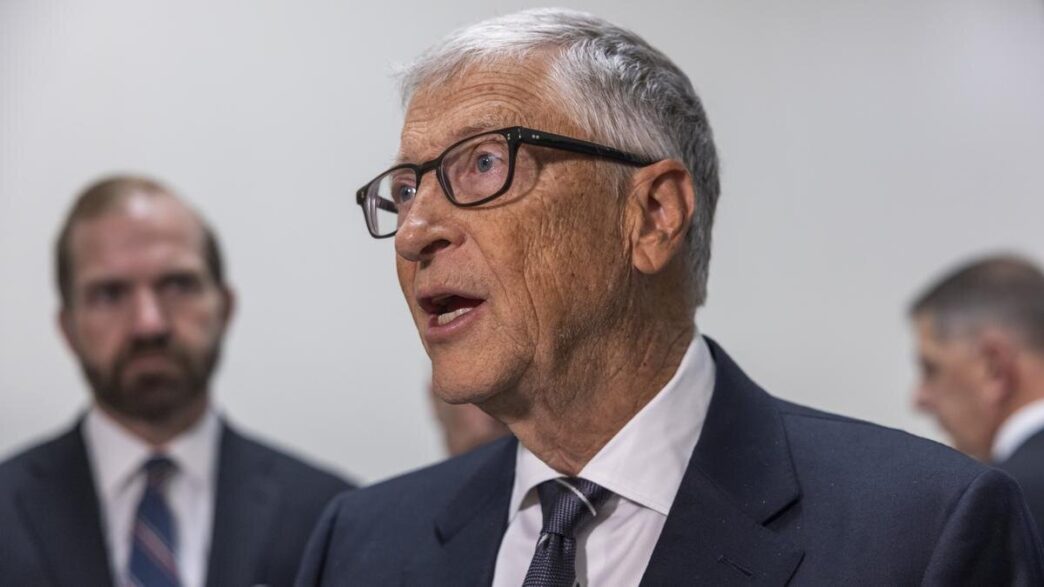Bill Gates declara que Jeffrey Epstein intentó presionarlo con información sobre sus infidelidades