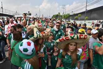 Fan Fest Zócalo: caos en accesos, Metro cerrado y protesta de la CNTE