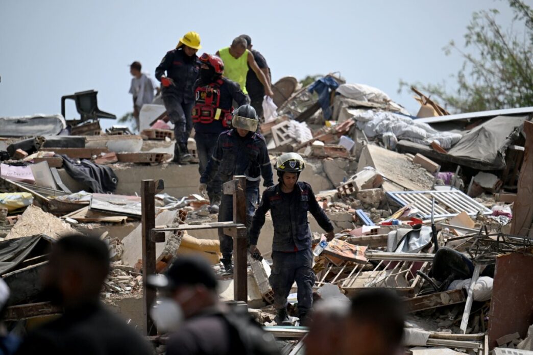 Doble terremoto en Venezuela deja más de 164 muertos; La Guaira, devastada y sin aeropuerto, vuelve a ser zona de desastre
