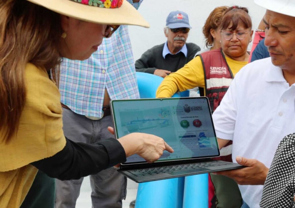 Azucena Cisneros pone en marcha cuarto pozo con tecnología de punta