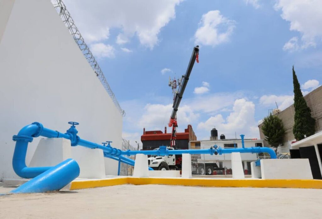 Azucena Cisneros pone en marcha cuarto pozo con tecnología de punta