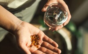 Especialistas piden no suspender calcio y vitamina D