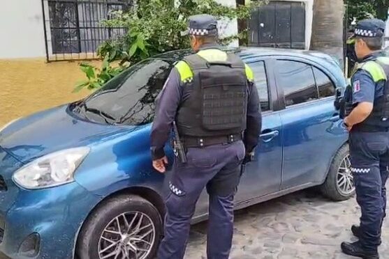 Recuperan auto tras robo en Tonalá
