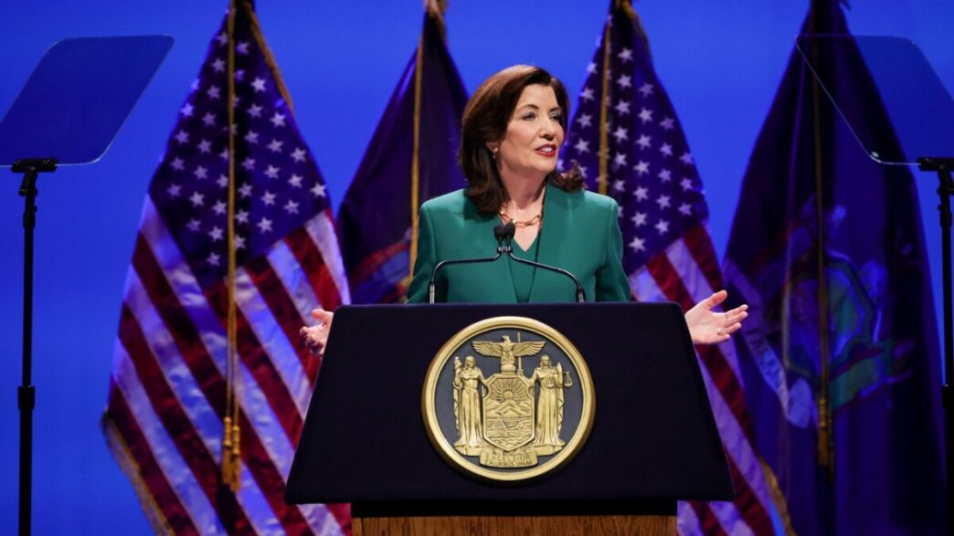 Nueva York lleva a tribunales al Gobierno de Trump por disputa sobre inmigración y actuación policial