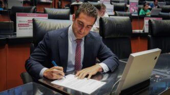 Gino Segura solicita licencia al Senado para fortalecer la organización territorial de la 4T en QR