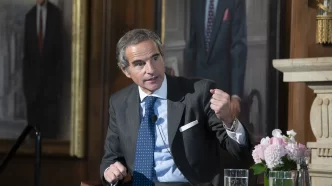 El jefe del OIEA confirma que habrá inspecciones nucleares en Irán, pese al conflicto de declaraciones entre Washington y Teherán