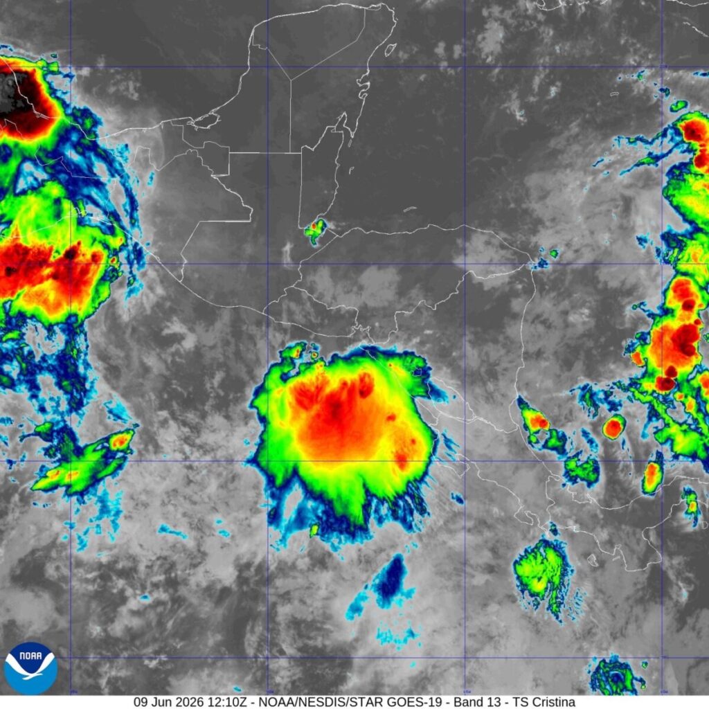 Nace el ciclón Cristina mientras Boris toca tierra en México y deja riesgo de inundaciones