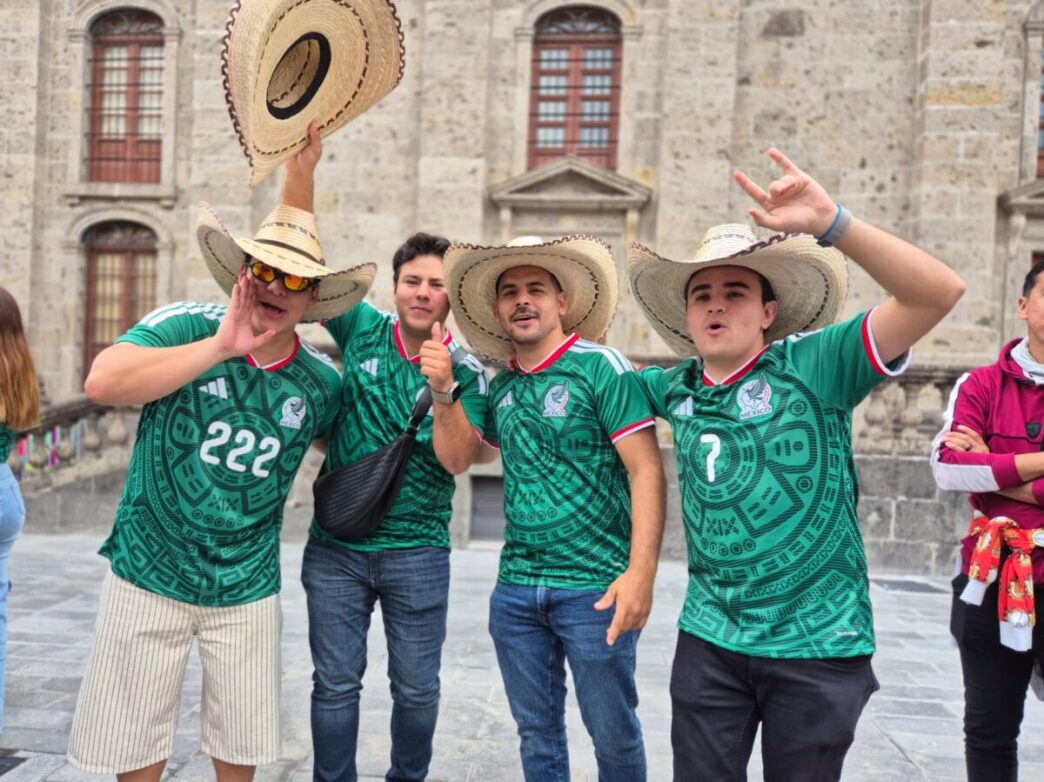 Fan Festival de Guadalajara se llena por triunfo de México