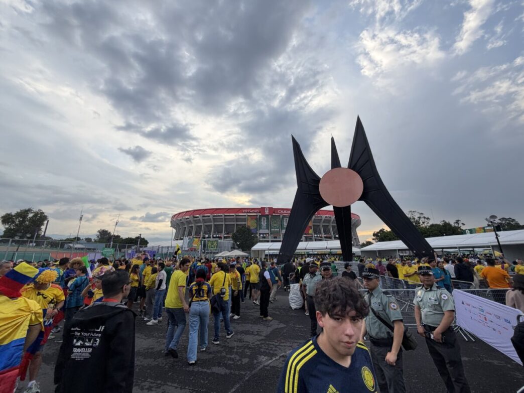 Una noche colombiana en el Azteca: crónica del debut de Los Cafeteros en el certamen