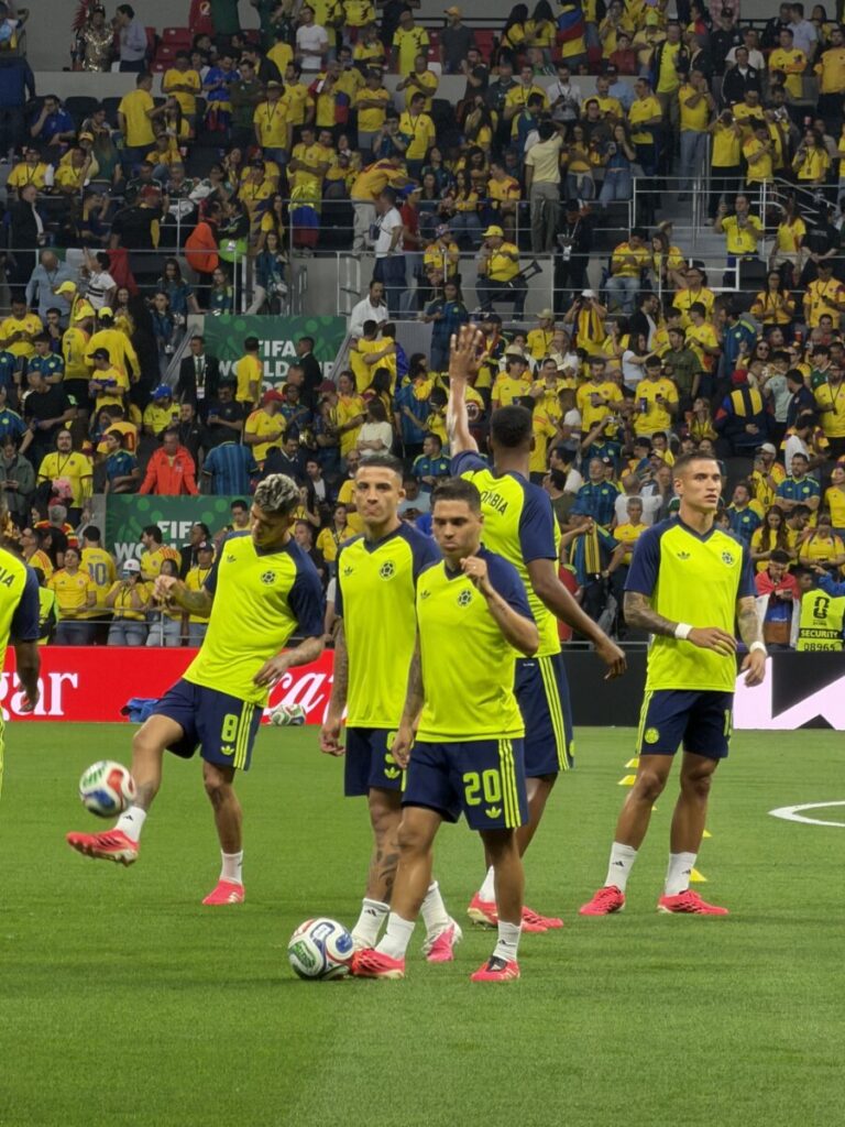 Una noche colombiana en el Azteca: crónica del debut de Los Cafeteros en el certamen