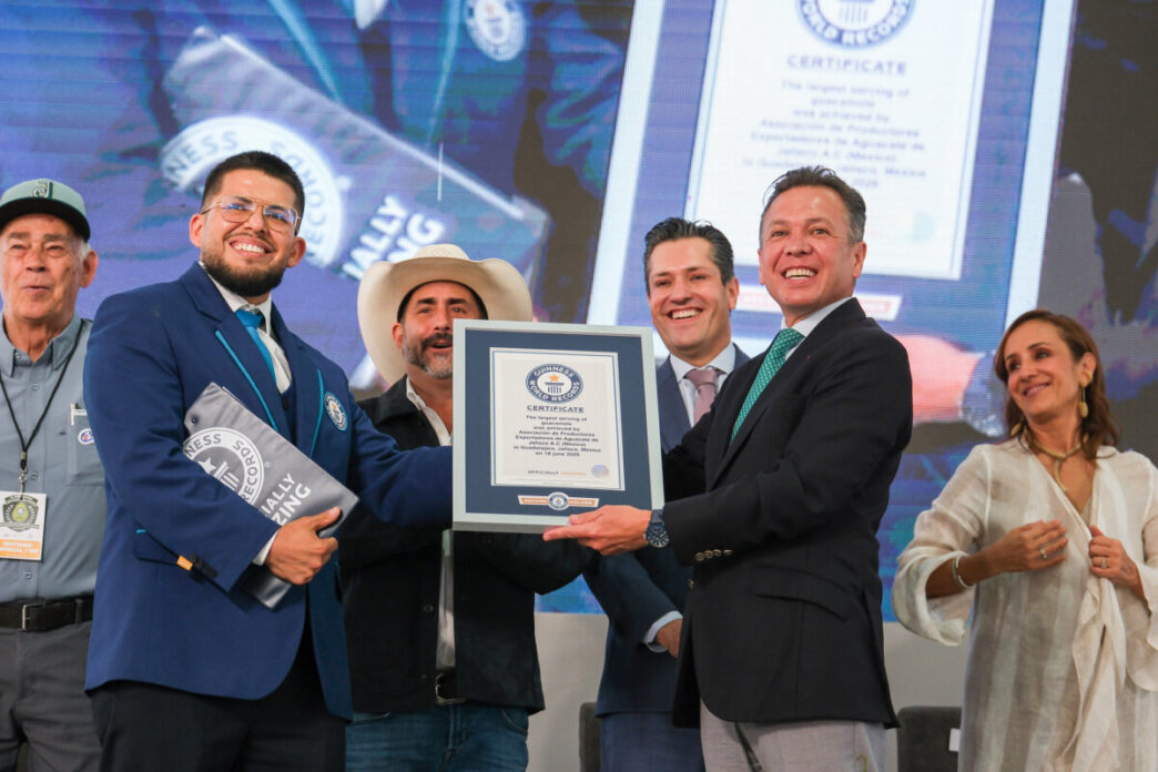 Jalisco rompe Récord Guinness con el guacamole más grande del mundo