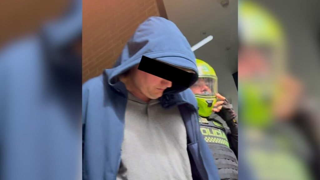 Detienen a ciudadano estadounidense en Bogotá por presunto abuso contra menor