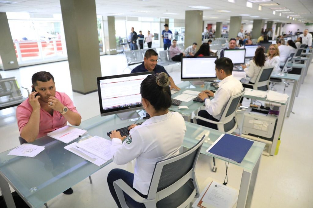 Simplificación digital de trámites en México avanza con más de 1,700 procesos eliminados