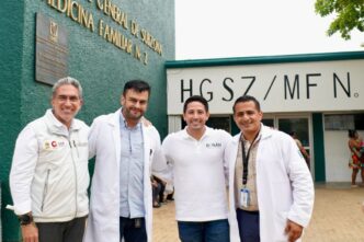 Renán Sánchez Tajonar respalda acciones para fortalecer la atención médica en Cozumel