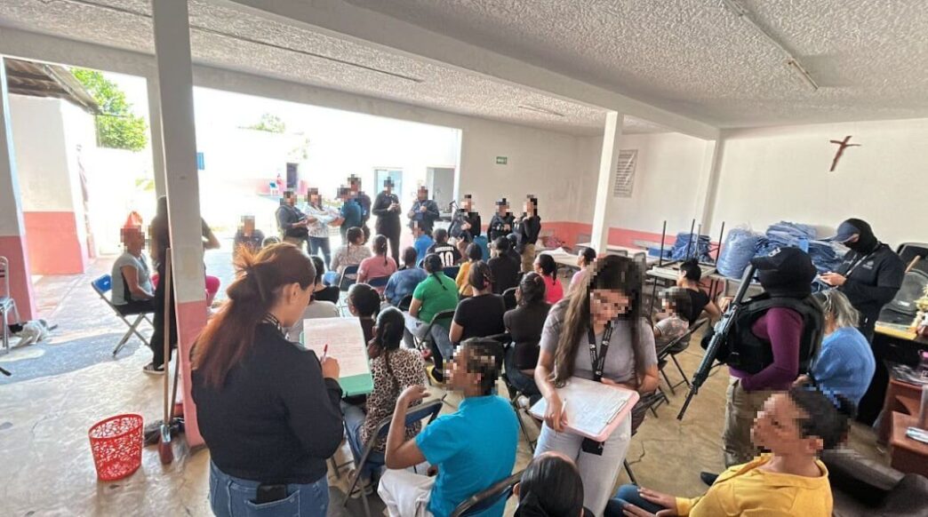 Hallan a tres personas en anexos de Jalisco