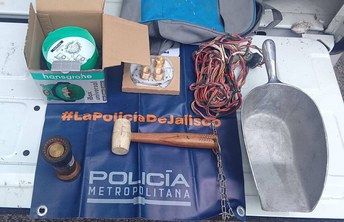 Cae tras presunto robo en hotel