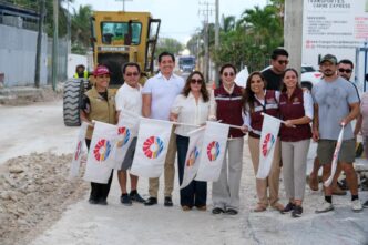 Mara Lezama y Ana Paty Peralta inician obra municipal en la avenida Nazareth para mejorar la conectividad entre Colosio y Huayacán