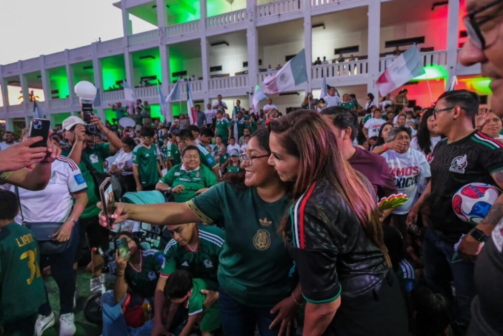 Quintana Roo vibra con los Fut-Fest; más de 22 mil 700 aficionados viven una noche de fiesta y unión familiar en el triunfo de México