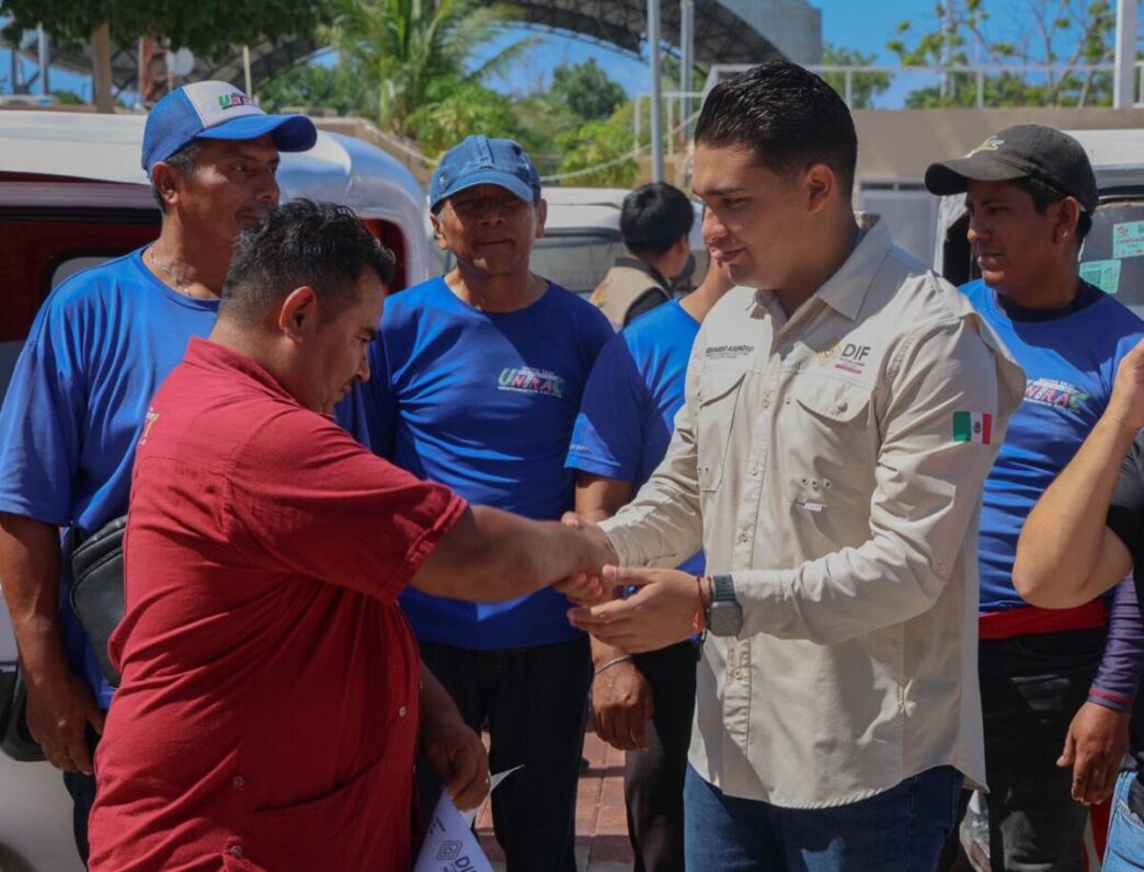 Eduardo Asencio fortalece alianza con mototaxistas para proteger a la niñez de Puerto Aventuras.