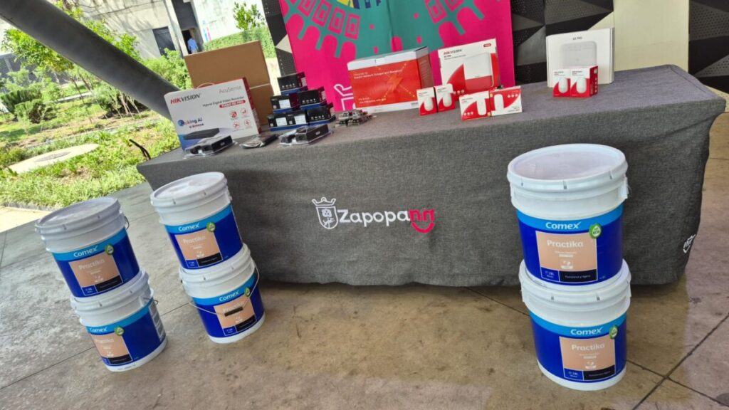 Escuelas de Zapopan refuerzan seguridad