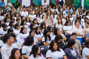 Anuncia Mara Lezama mil nuevas becas STEM para impulsar a niñas y jóvenes en ciencia y tecnología en Quintana Roo