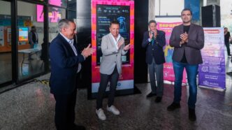 Tótems inteligentes refuerzan seguridad y turismo en Jalisco