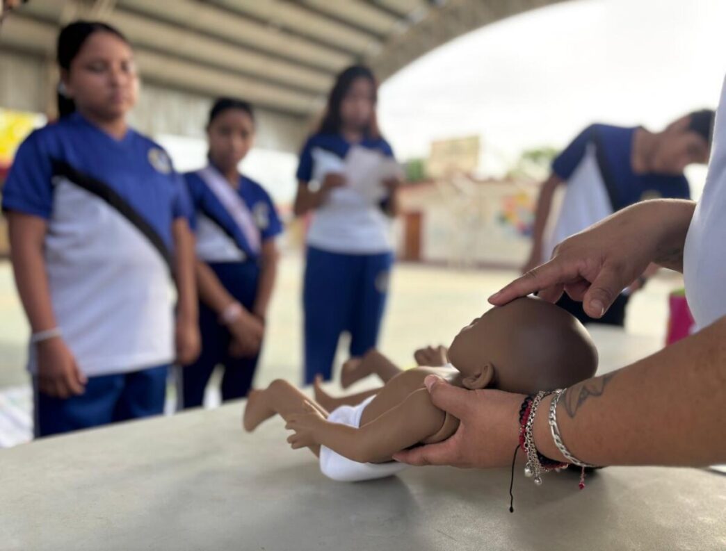 DIF Tulum impulsa la prevención de riesgos psicosociales en adolescentes con el programa “Aquí entre Kuatis”