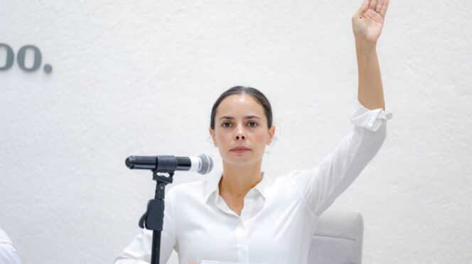 “Seguiré trabajando con amor y responsabilidad para el pueblo: Ana Paty Peralta