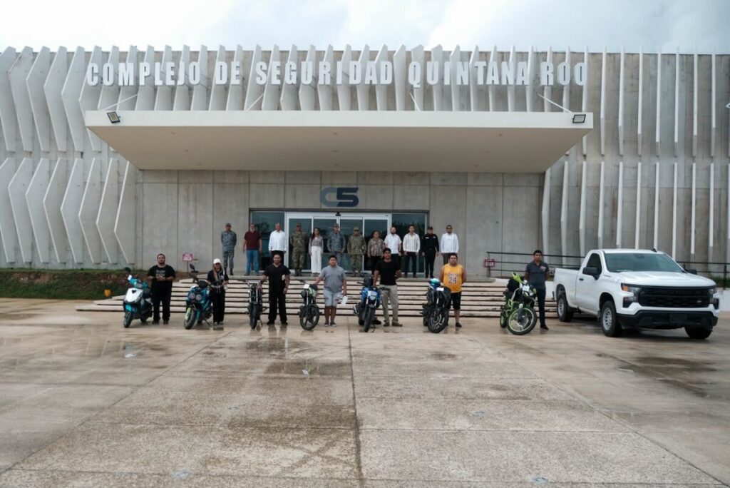 Mara Lezama entrega vehículos y motocicletas recuperadas a sus propietarios