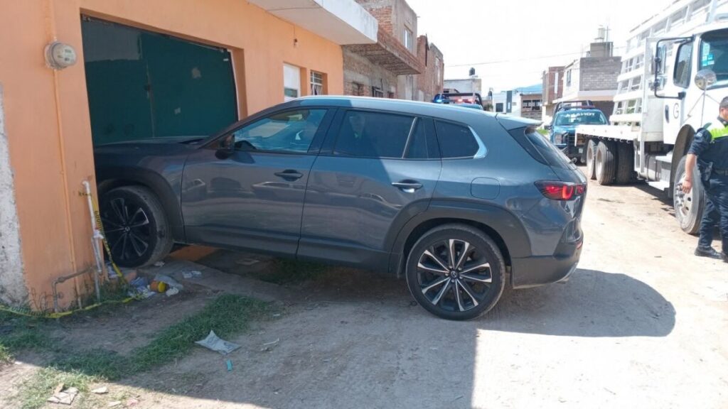 Cateo revela vehículo robado en Tonalá