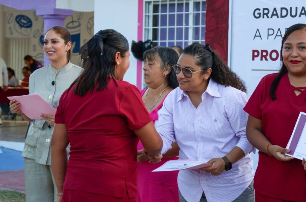 Empodera Ayuntamiento de BJ a mujeres cancunenses