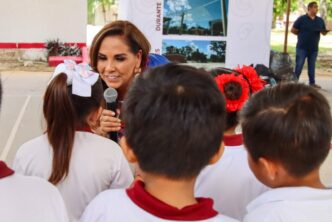 Mara Lezama inaugura un domo más en primaria “Benito Juárez”, de Ucum tras 44 años de espera — -La nueva infraestructura beneficiará a estudiantes de la escuela Benito Juárez con u