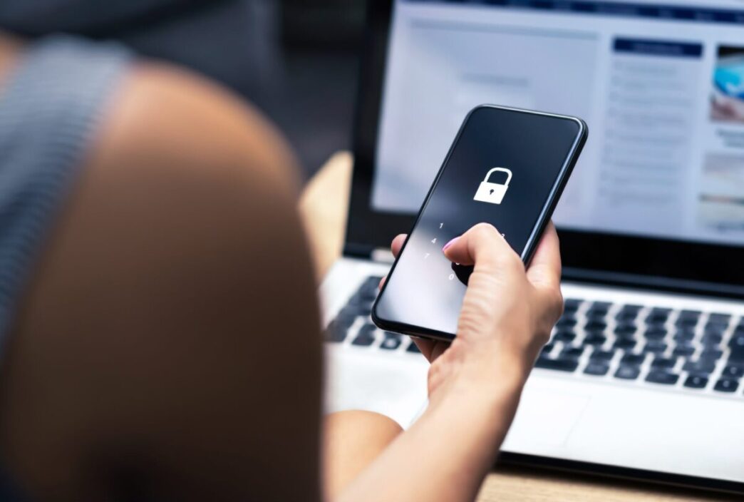 Evita fraudes al descargar apps