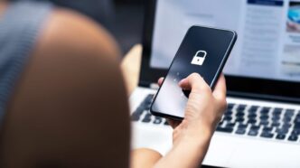Evita fraudes al descargar apps