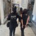 Detienen a mujer por presunta suplantación de identidad