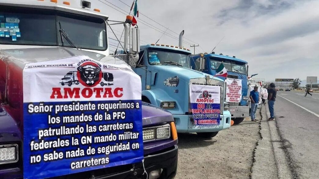Acuerdo o no, los transportistas de la AMOTAC bloquearon carreteras en varios estados el 24 de junio