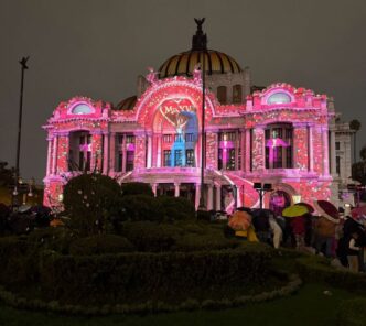 “México, Ciudad que Baila”: Bellas Artes se convirtió en lienzo de luz con videomapping gratuito