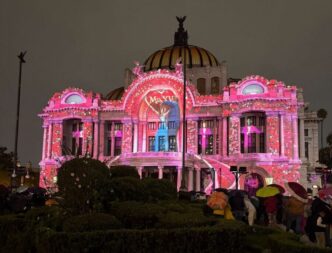 “México, Ciudad que Baila”: Bellas Artes se convirtió en lienzo de luz con videomapping gratuito