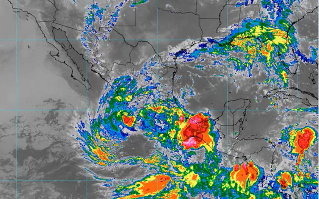 Nace el ciclón Cristina mientras Boris toca tierra en México y deja riesgo de inundaciones