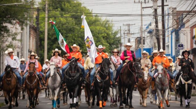 Mega Cabalgata Norteña reúne a miles en Monterrey