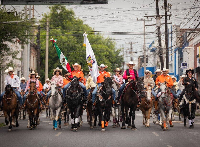 Mega Cabalgata Norteña reúne a miles en Monterrey