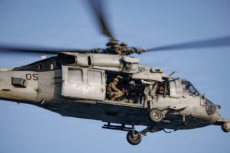 Ataque a helicóptero Apache en Ormuz: Trump amenaza con represalias tras acusar a Irán