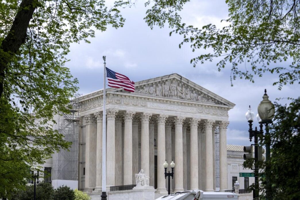Suprema Corte de Estados Unidos frena intento de Trump para eliminar la ciudadanía por nacimiento