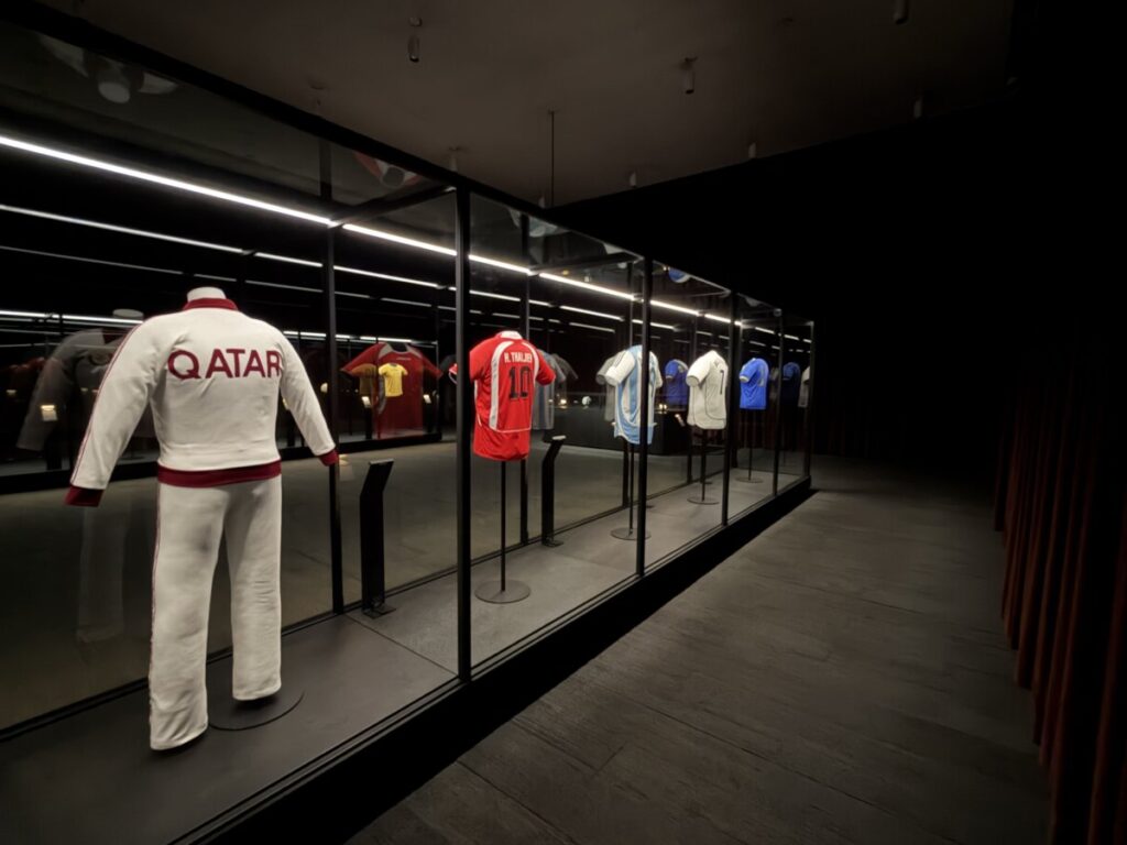 La camiseta de Maradona del 86 y 1,933 razones más: el Museo Jumex hace del fútbol una experiencia de arte