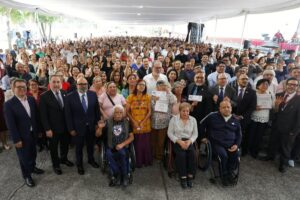 ISSSTE y Secretaría de Bienestar entregan recursos por más de 369 mdp de La Clínica es Nuestra 2026